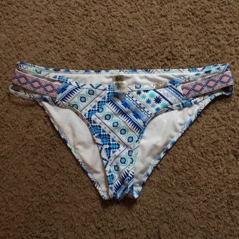 Swim suit